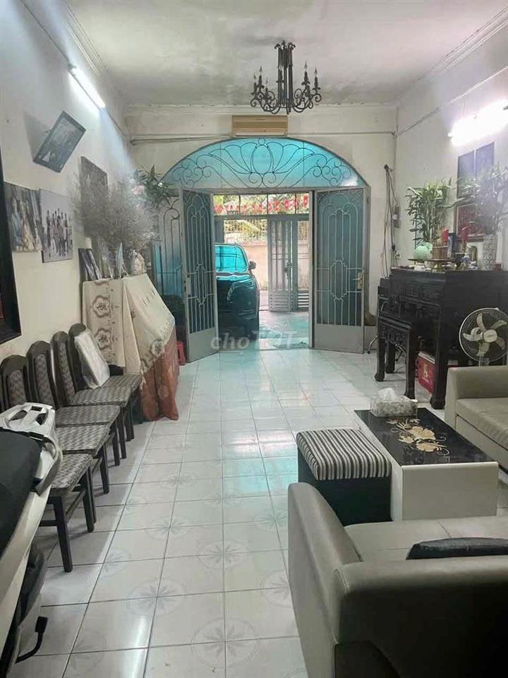 NHÀ  ĐẸP – GIÁ TỐT  – CHÍNH CHỦ CẦN BÁN GẤP NHÀ Tại Phường 9, Quận Phú Nhuận, Tp Hồ Chí