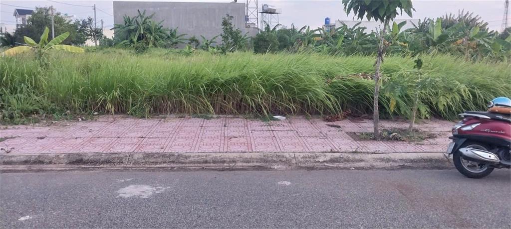 CHÍNH CHỦ Cần Bán Lô Đất Mặt Tiền Đường Số 8, Xã Hựu Thạnh, Huyện Đức Hòa, Long An