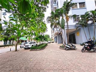 Bán nhà việt hưng  2pn khu vip  đối diện công viên 77m2 tầng trung  giá chỉ 4.28 tỷ đồ sang