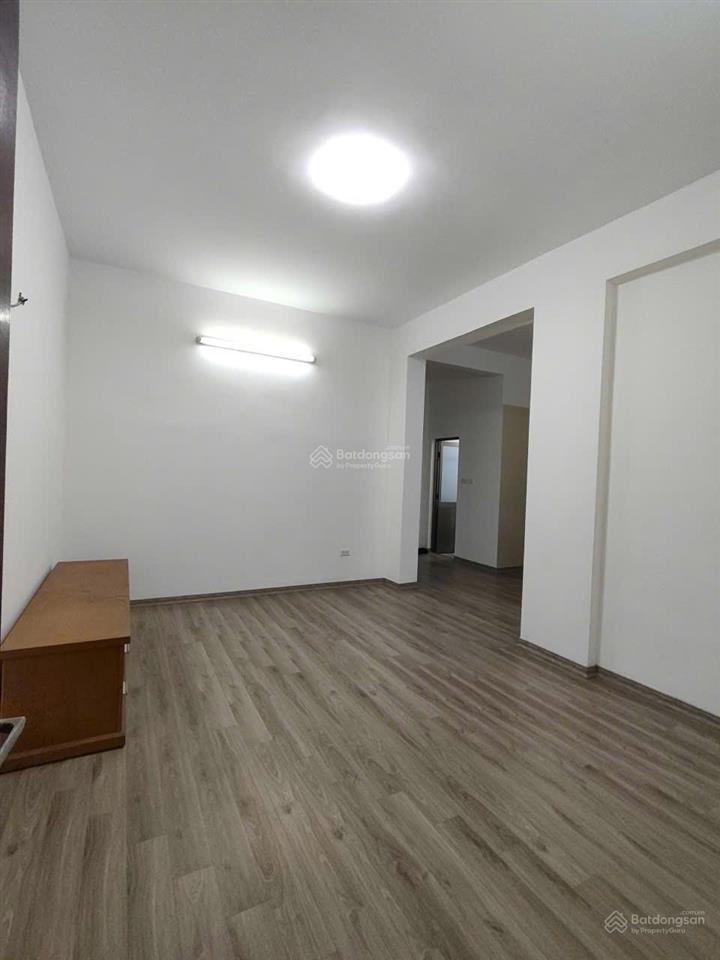 Hiếm căn góc 80m2 khu k việt hưng 2 ban công 2n2w giá chỉ 3,x tỷ