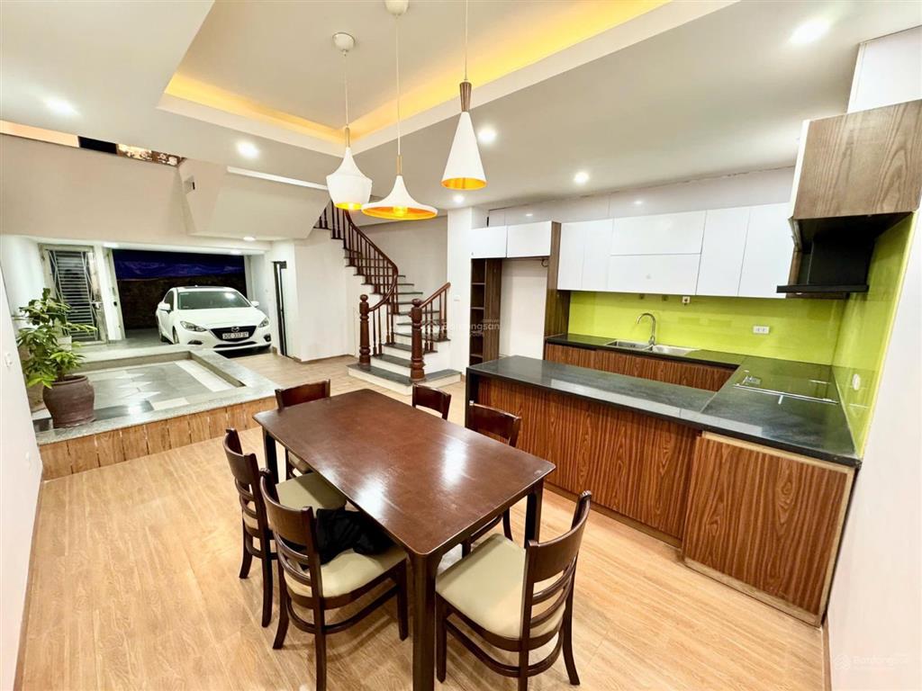 Bán siêu hoa hậu tây mỗ, dân xây 81m2, 4 tầng, nhỉnh 13tỷ, kinh doanh, gara ô tô