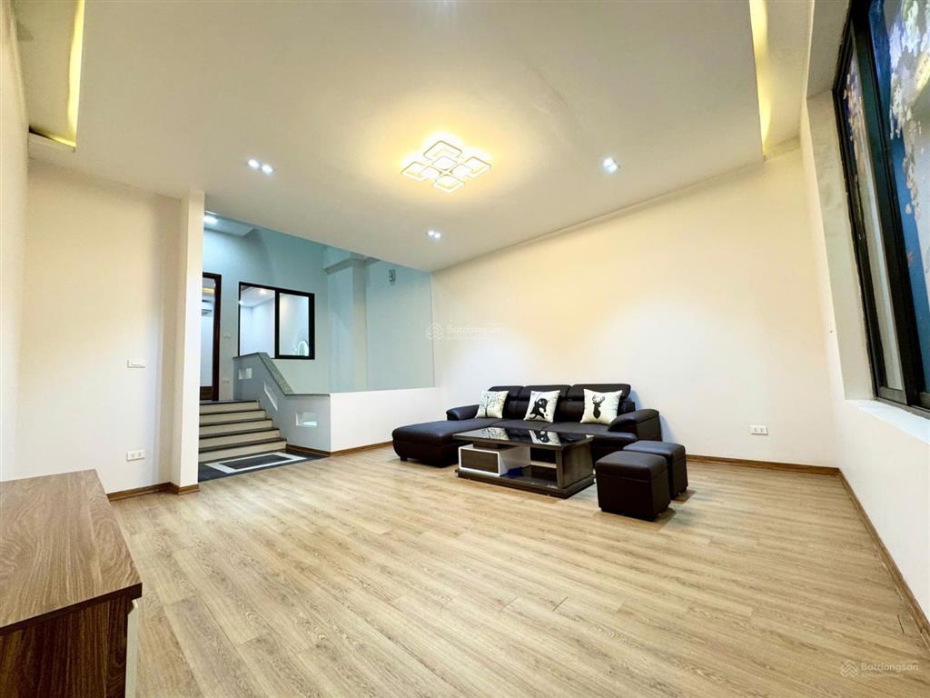 Bán siêu hoa hậu tây mỗ, dân xây 81m2, 4 tầng, nhỉnh 13tỷ, kinh doanh, gara ô tô