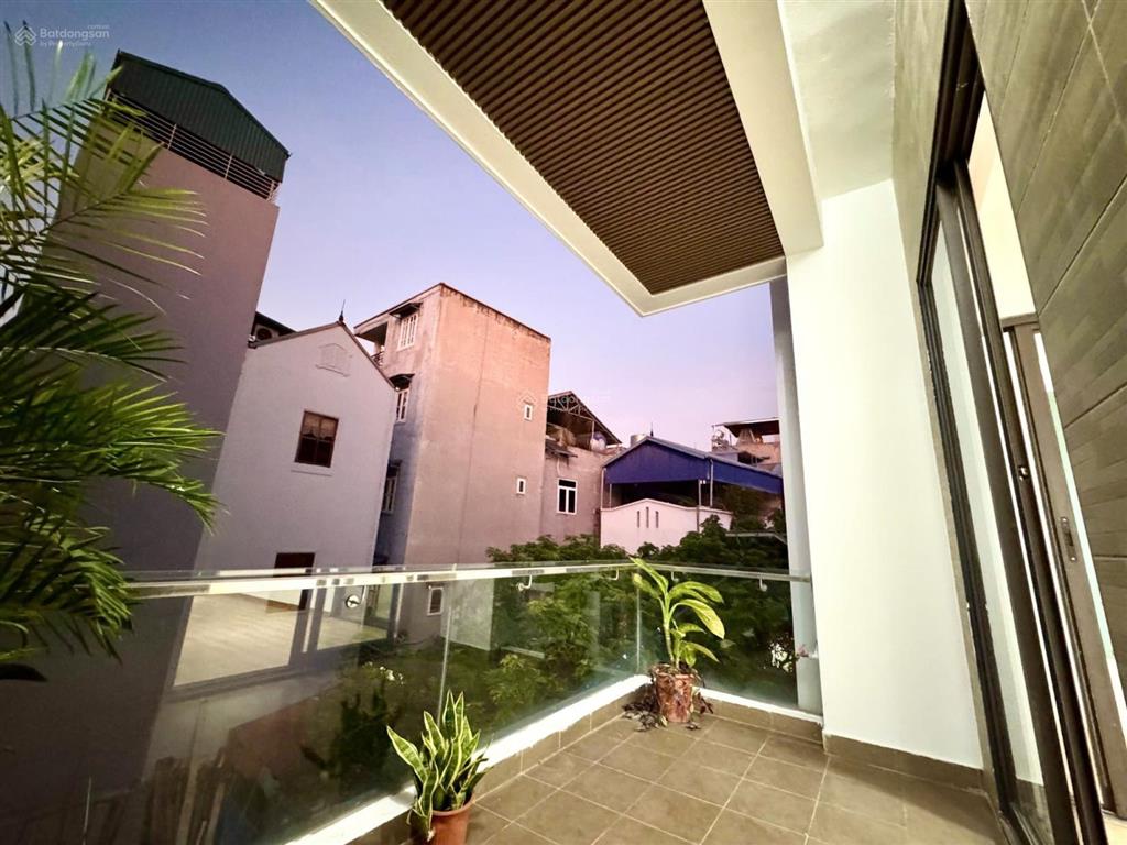 Bán siêu hoa hậu tây mỗ, dân xây 81m2, 4 tầng, nhỉnh 13tỷ, kinh doanh, gara ô tô
