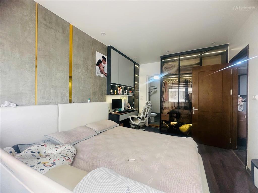 Siêu mẫu tây mỗ, hàng xóm viisnmartcity 38m2, 4 tầng, chỉ hơn 8tỷ ô tô đỗ ngày đêm