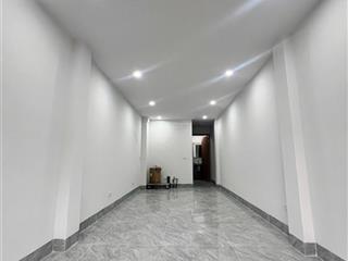 Siêu phẩm thang máy đại mỗ nam từ niêm 40m2, 5tầng nhỉnh 5tỷ gần ô tô, ngõ nông