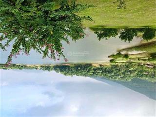 Đất bám hồ sát đường vành đai đại học quốc gia, sát ga metro, hàng xóm xanh villas