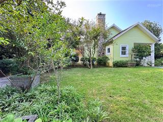 Bán gấp villa đep như châu âu vị trí đẹp bám hồ đồng mô