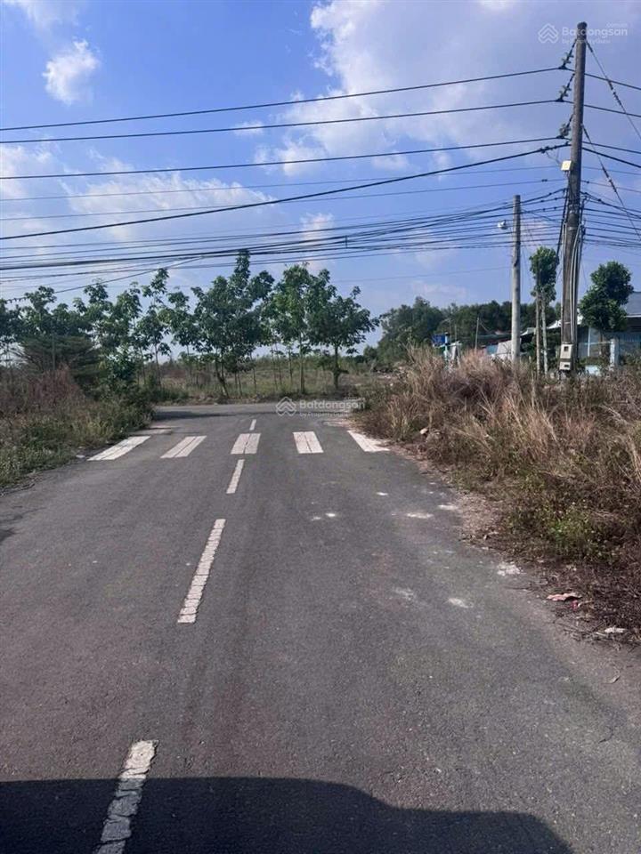 Bán đất 111,4m2 tại gần công an xã an viễn, giá tốt