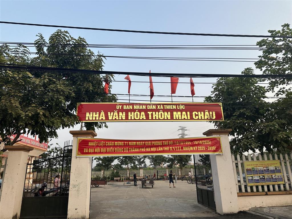 Chân cầu thượng cát, 139m2 mặt tiền 7m, ngõ thông ô tô 7 chỗ, tương lai 2 phút sang phố.
