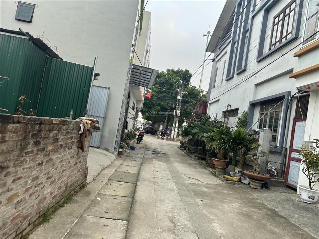 Chính chủ gửi bán nhanh lô đất 43m2 x mt 4,3m vuông vắn tại tiền phong  mê linh