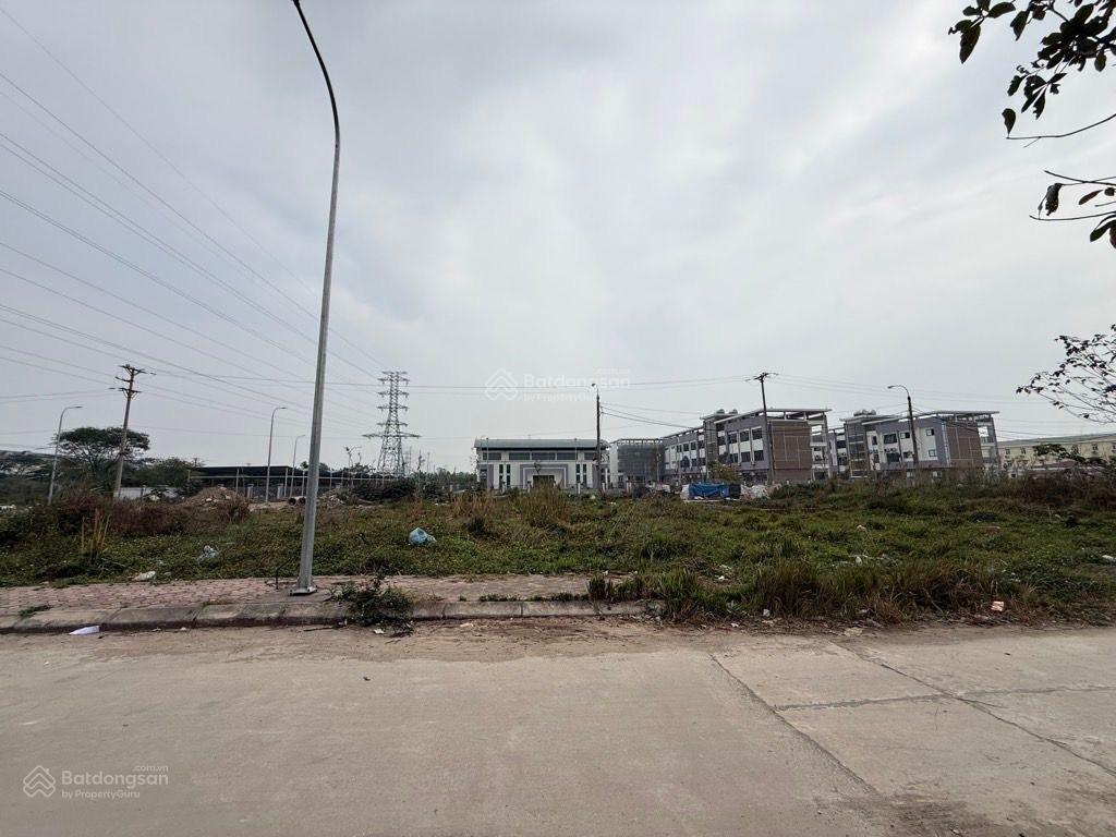 Chính chủ gửi bán lô đất đấu giá 62m2 x mt 5,2m tại sáp mai  võng la. phân lô ô tô tránh vỉa hè
