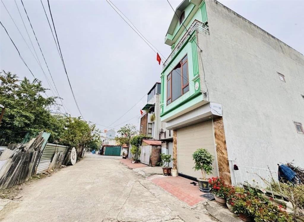Anh trai cần bán nhanh nhà 3 tầng 100m2  mt 8m tại tiên hội  vỉa hè ô tô tránh  view vin cổ loa