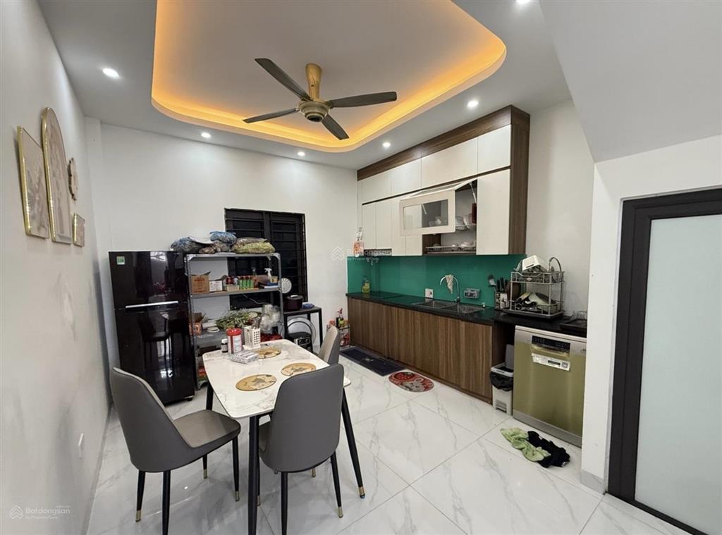 Chính chủ gửi bán nhà 4tầng 46m2 tại trung tâm xã bắc hồng  đông anh  đường trước nhà ô tô tránh.