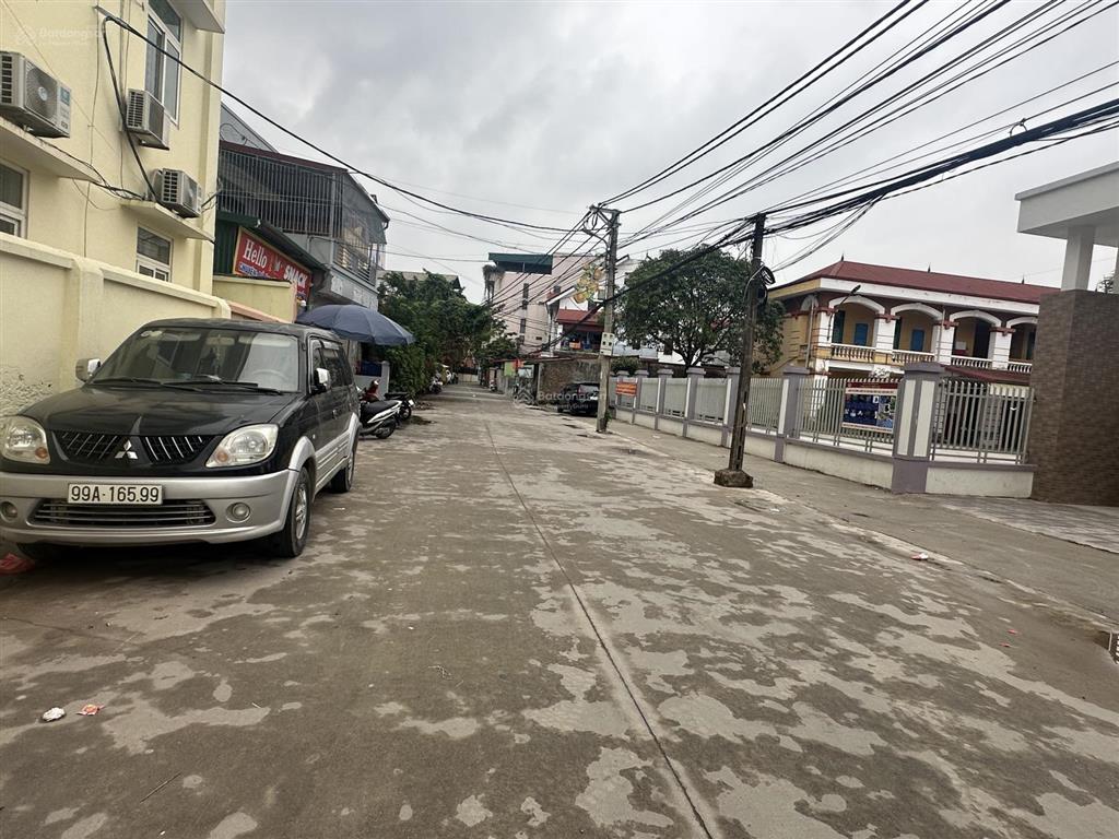 Đấu giá sáp mai  võng la  70m2 x mt 5m  đường thông  ô tô tải tránh nhau  chủ cần bán gấp !!!