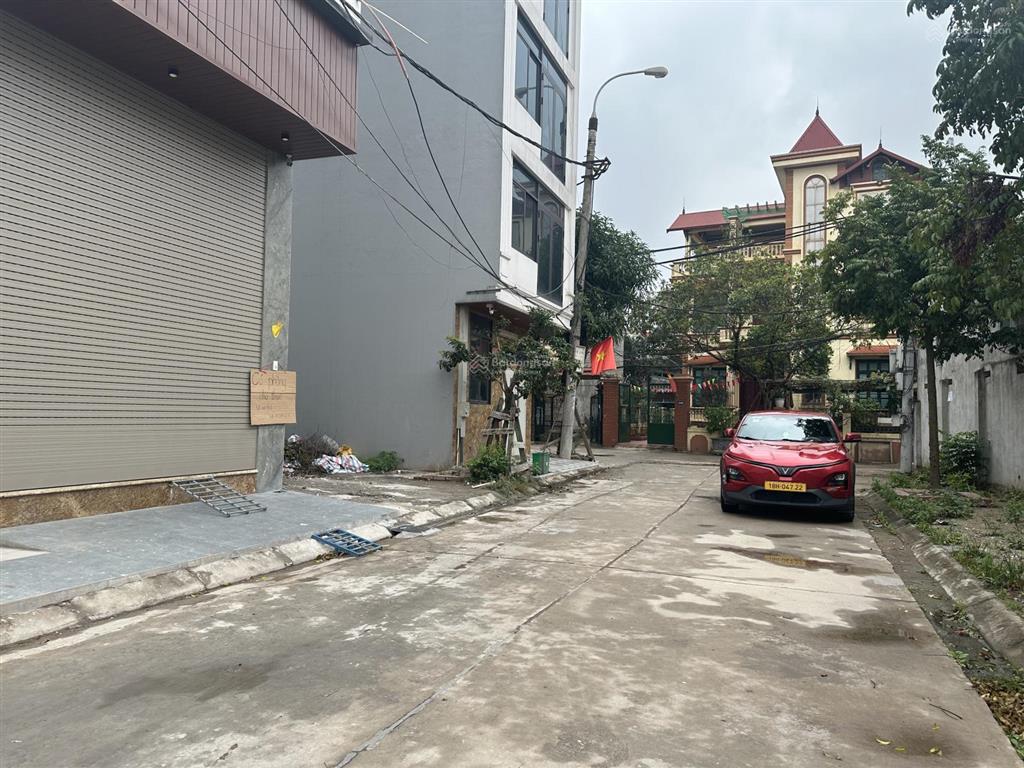 Đấu giá sáp mai  võng la  70m2 x mt 5m  đường thông  ô tô tải tránh nhau  chủ cần bán gấp !!!