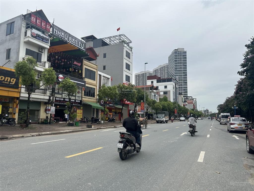 Lô góc 3 mặt thoáng  không 1 lỗi nhỏ  miễn qh  chính chủ gửi bán lô đất 80m2 x mt 6m vuông vắn.