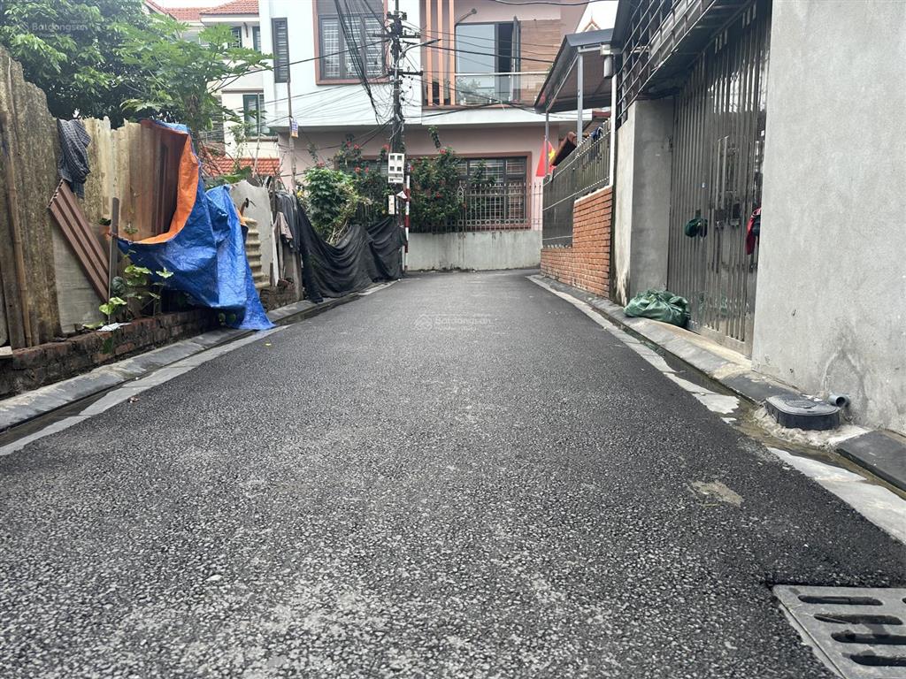 Bán đất vĩnh ngọc đông anh  dt 60m2 x mt = mh 6m vuông vắn  2 mặt thoáng  ô tô đỗ cửa.