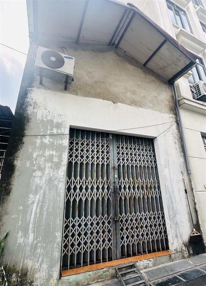 Bán đất tặng nhà cấp 4 về ở ngay tại vân trì  vân nội  43m2 x mt 4m. ôtô đỗ cửa  30m ra mặt phố.
