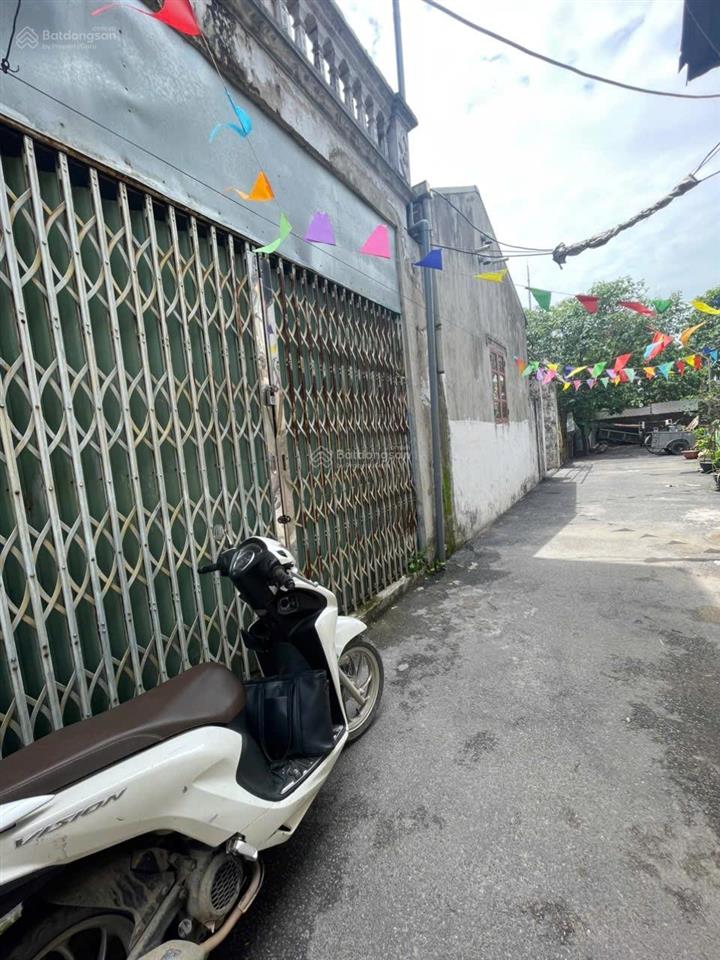 Bán đất tặng nhà cấp 4 về ở ngay tại vân trì  vân nội  43m2 x mt 4m. ôtô đỗ cửa  30m ra mặt phố.