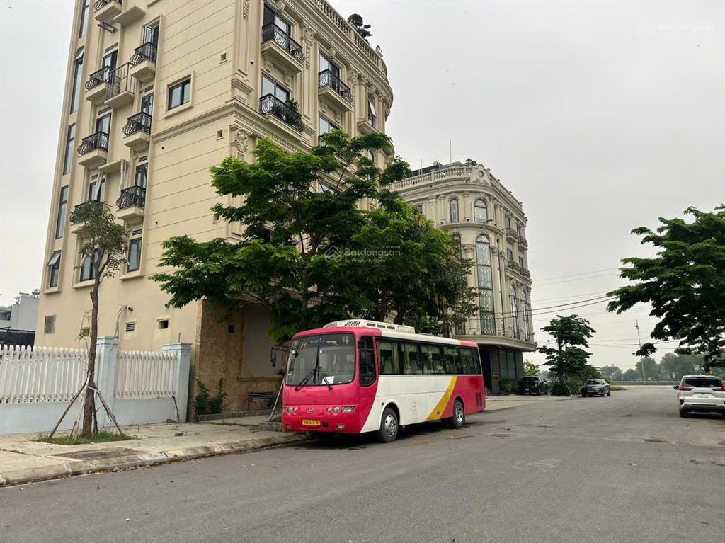 Chính chủ gửi bán đất đấu giá thôn đồng nhân  hải bối  80m2 x mt 5m phân lô vỉa hè  ô tô tránh