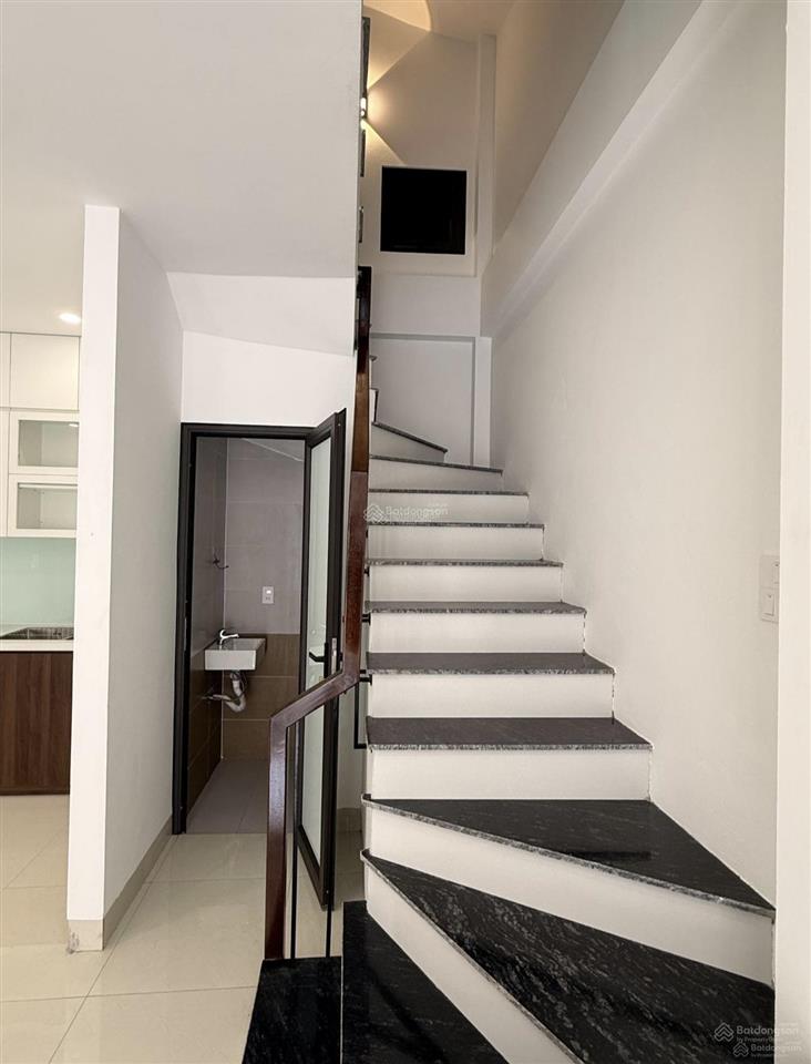 Chính chủ gửi bán nhà 4 tầng 40m2 x mt 5m tại cổ dương  tiên dương  gần ngay đường võ nguyên giáp