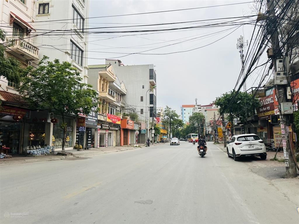 Chính chủ gửi bán nhà 3 tầng dân xây kiên cố 96m2 tại mặt phố vân trì  vân nội  đông anh.
