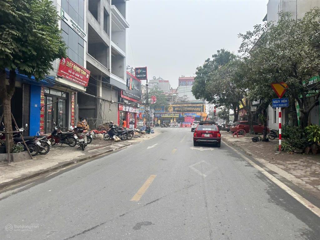 Chính chủ gửi bán nhà 3 tầng dân xây kiên cố 96m2 tại mặt phố vân trì  vân nội  đông anh.