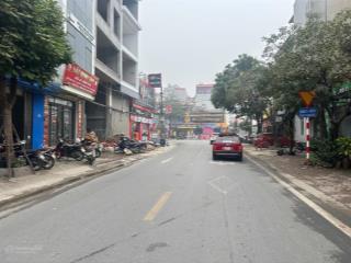 Chính chủ gửi bán nhà 3 tầng dân xây kiên cố 96m2 tại mặt phố vân trì  vân nội  đông anh.