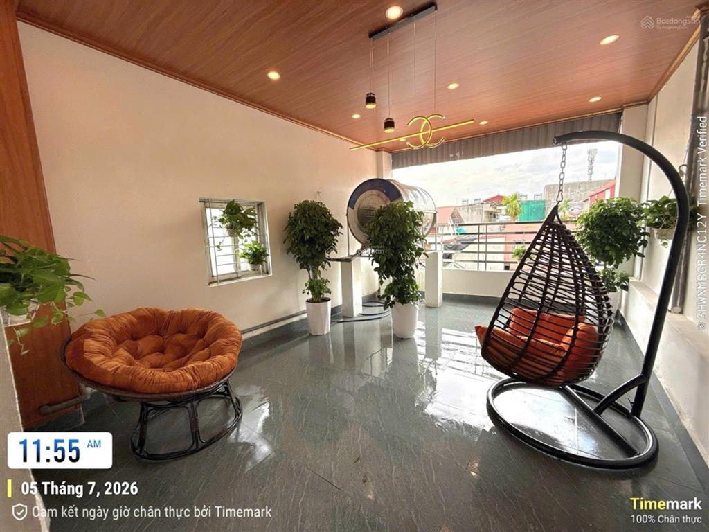 Bán nhà 3 tầng gần 40m2 tại giai lạc  quang minh  ô tô vào tận cửa  nội thất đầy đủ  về ở ngay.