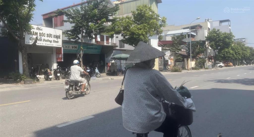 Nhà đẹp mới kính koong  vân nội  đông anh  4tầng gần 70m2  ngõ thông  ô tô qua nhà  về ở ngay