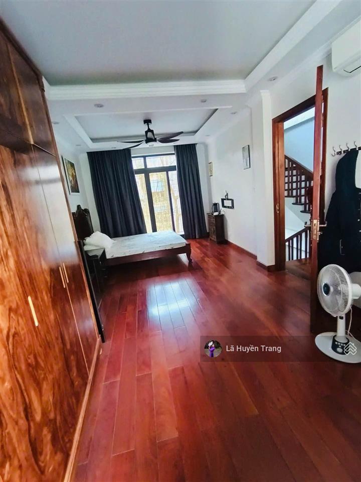 Tuyệt phẩm võng thị  tây hồ  cực hiếm  phân lô sân vườn 120m2 mặt tiền 6m  ô tô tránh  46 tỷ