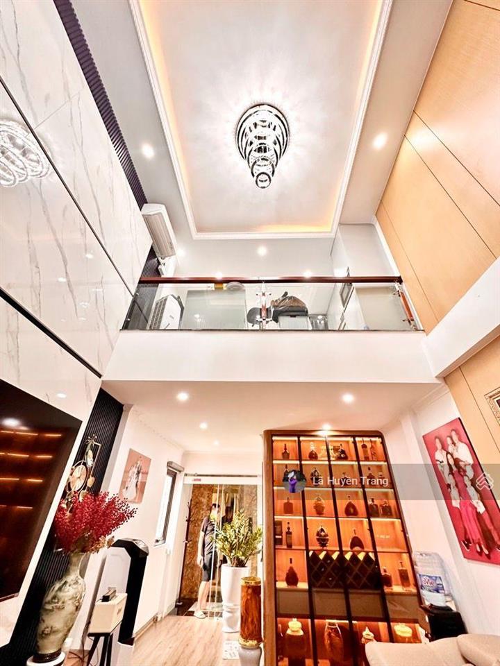 Giảm sâu 2,6 tỷ  nhà đẹp võng thị  tây hồ  50m2  7 tầng tm  full nội thất   16,3 tỷ