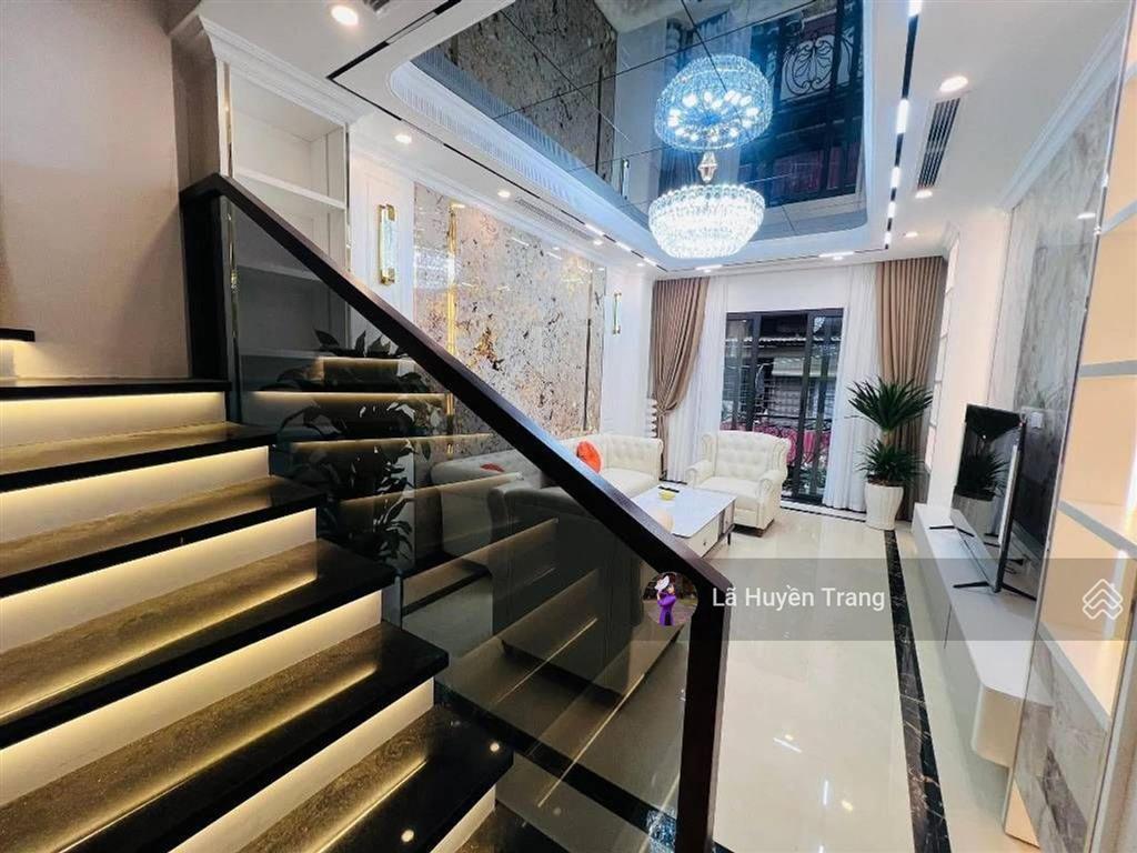 Giảm sâu 2 tỷ  siêu phẩm phân lô  gần hồ tây  mới tinh  60m2  6 tầng  ô tô tránh  25,8tỷ