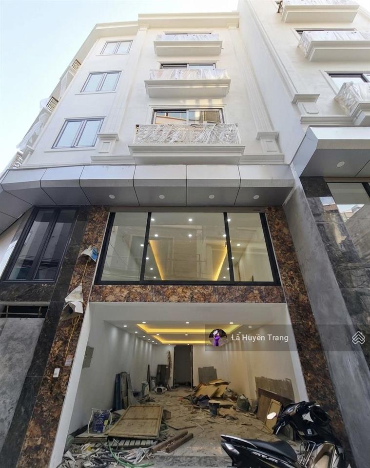 Lạc long quân  lô góc 60m2 xây mới mặt tiền 6m ô tô vào nhà  ngõ thông kinh doanh 2p chạm hồ tây