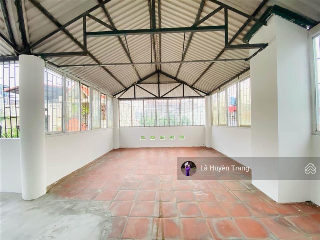Hiếm  phân lô dân xây  lạc long quân 110m2  mặt tiền 9m  2 ô tô tránh  ba bước chạm hồ tây