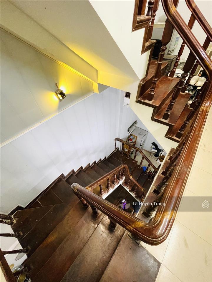 Hạ sâu 5 tỷ  dân xây trích sài  võng thị 86m2  nở hậu  2 phút chạm hồ tây  ba bước ô tô tránh