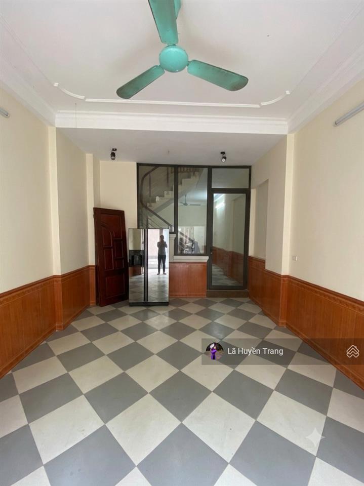 Lạc long quân  ô tô tránh  ngõ thông  2 phút ra hồ tây  nhà dân xây giá 14,5 tỷ