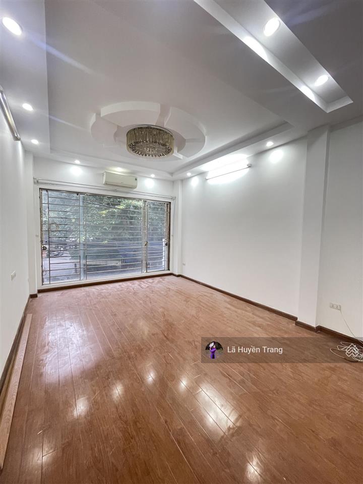Hạ sâu 5 tỷ  phân lô vip  hoàng quốc việt  2p ra hồ tây  6 tầng  3 ô tô tránh  kinh doanh vp