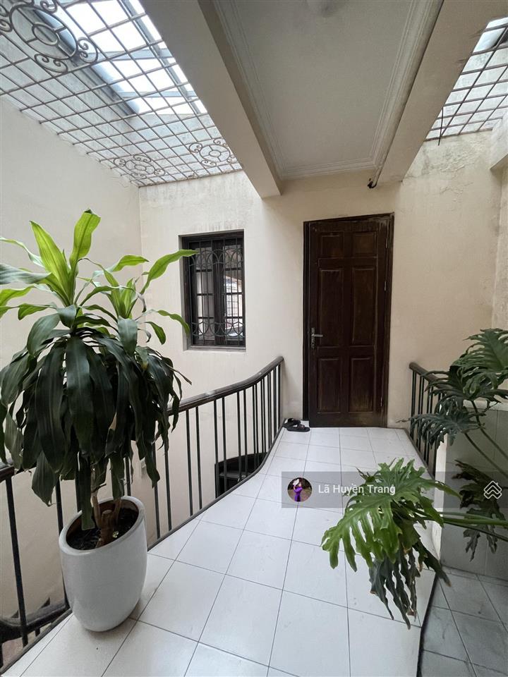 Phân lô lõi ba đình  tt hoàng hoa thám  80m2  vỉa hè ô tô tránh  chủ giảm 6,4 tỷ còn 28,6 tỷ