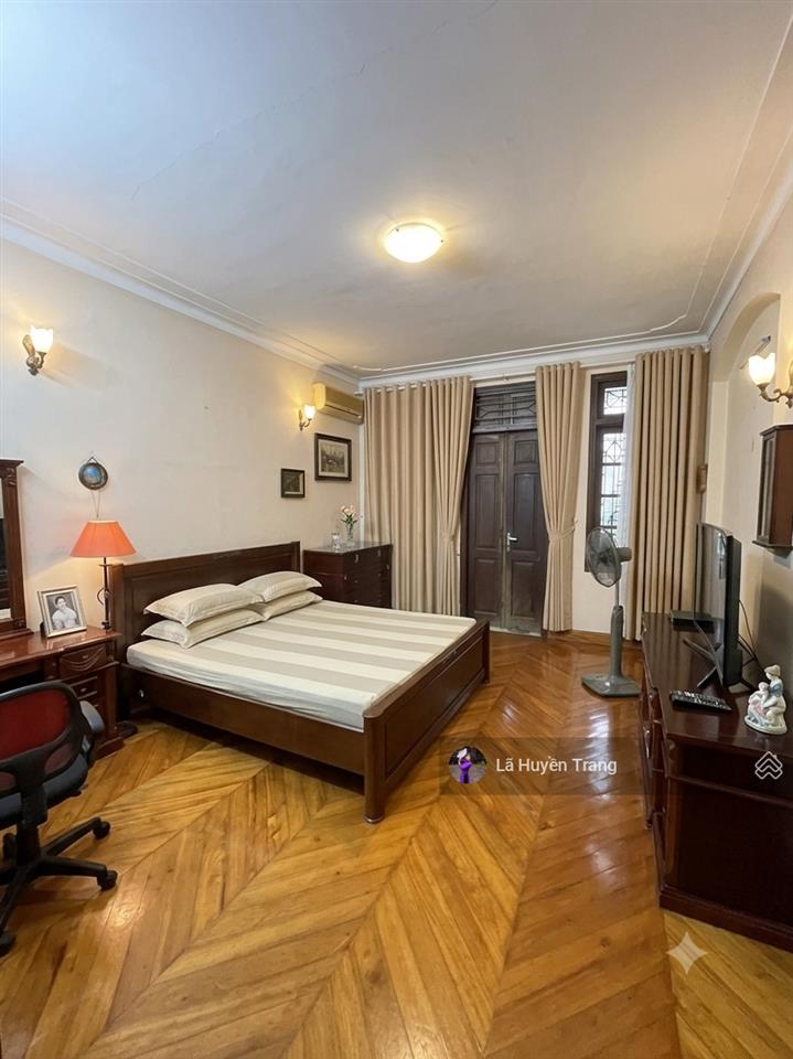 Phân lô lõi ba đình  tt hoàng hoa thám  80m2  vỉa hè ô tô tránh  chủ giảm 6,4 tỷ còn 28,6 tỷ