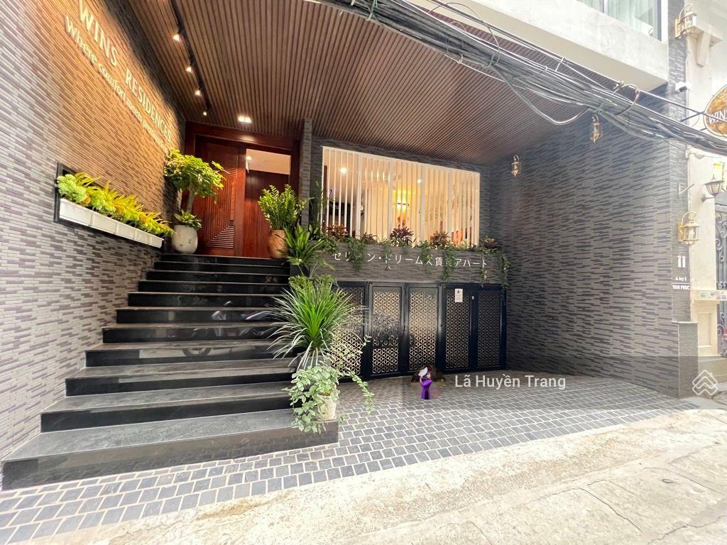 Giảm sâu 20 tỷ  siêu phẩm trịnh công sơn tây hồ toà nhà cao cấp 210m2 view hồ  dòng tiền 2,4 tỷ