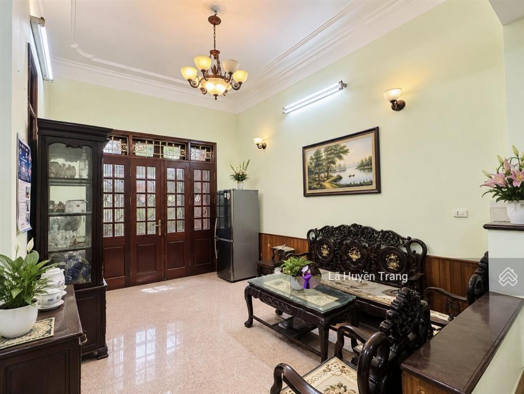 Biệt thự  lạc long quân 120m2  mặt tiền gần 10m  ô tô đỗ  một căn nhà để sống chậm giữa tây hồ