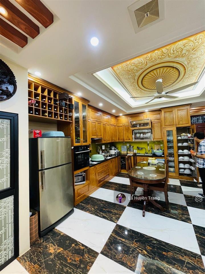 Nhà đẹp tt tây hồ  lạc long quân  xuân la  90m2 6 tầng thang máy  ngõ 3 ô tô tránh  2p ra hồ