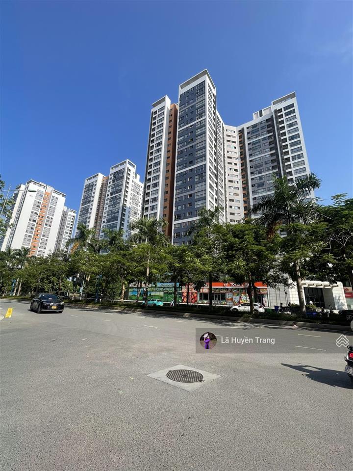 Sàn thương mại hiếm tầng 1  starlake tây hồ tây  250m2  mt 12m  sở hữu lâu dài  dòng tiền 150t