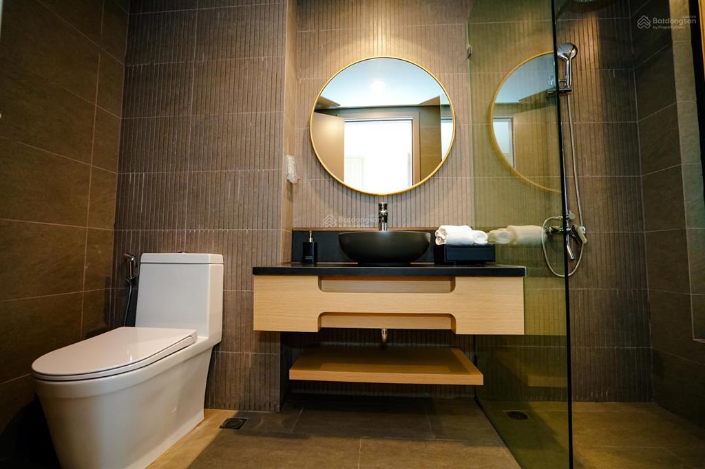 Chuyển nhượng condotel tầng cao tòa q wyndham thanh thủy giá 1,7 tỷ
