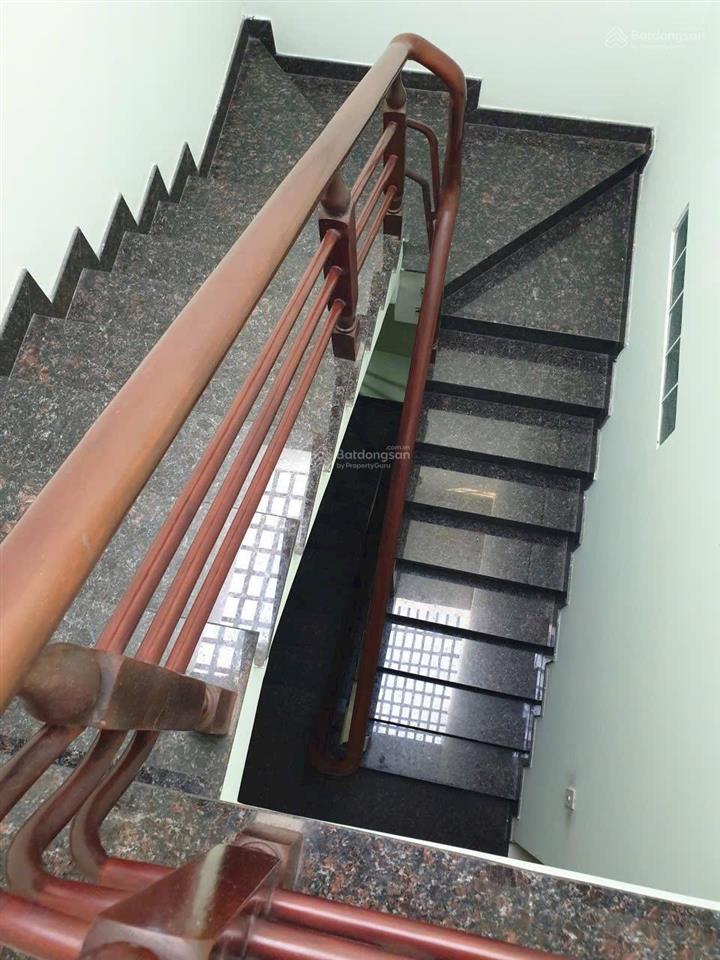 Nhà 1 trệt 2 lầu đẹp 5x16m shr  mt nhựa 10m thông trong kdc an ninh gần chợ đại hải