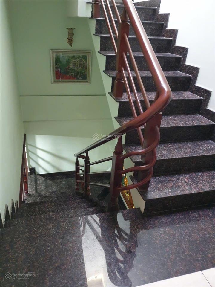 Nhà 1 trệt 2 lầu đẹp 5x16m shr  mt nhựa 10m thông trong kdc an ninh gần chợ đại hải