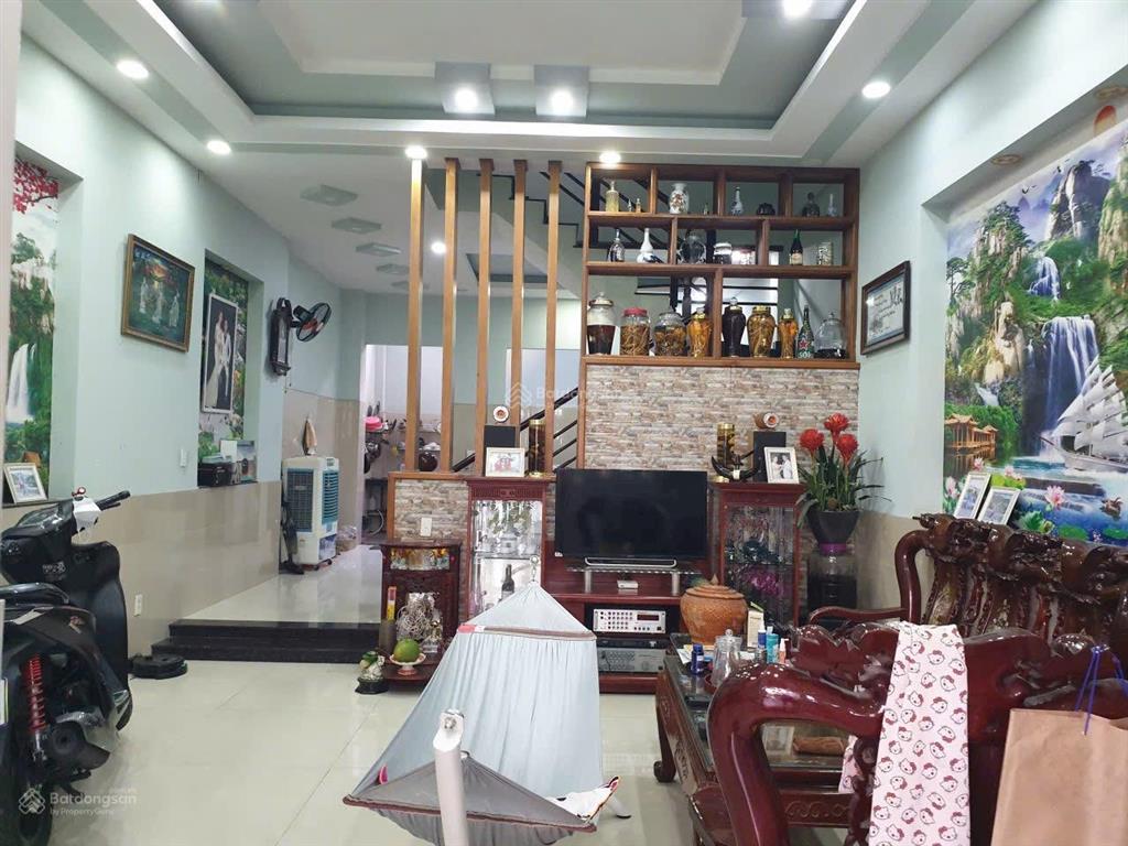 Nhà 1 trệt 2 lầu đẹp 5x16m shr  mt nhựa 10m thông trong kdc an ninh gần chợ đại hải