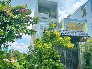 Nhà 1t2l + sân thương đẹp  vị trí đẹp đg 10m thông khu dân trí cao gần tô ký chợ ba bầu.