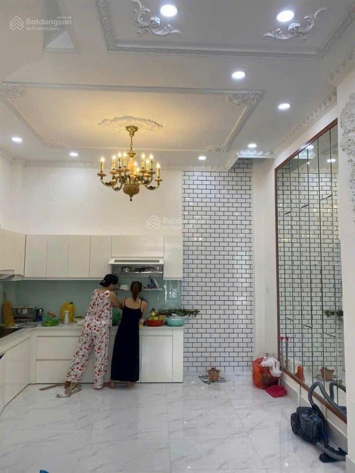 Nhà linh đông thủ đức 110m, ngang 5.5m, hẻm oto yên tĩnh, ở cực thoải mái ,giá 7ty